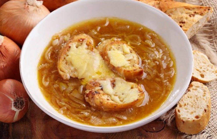 Une soupe à l'oignon en 15 minutes